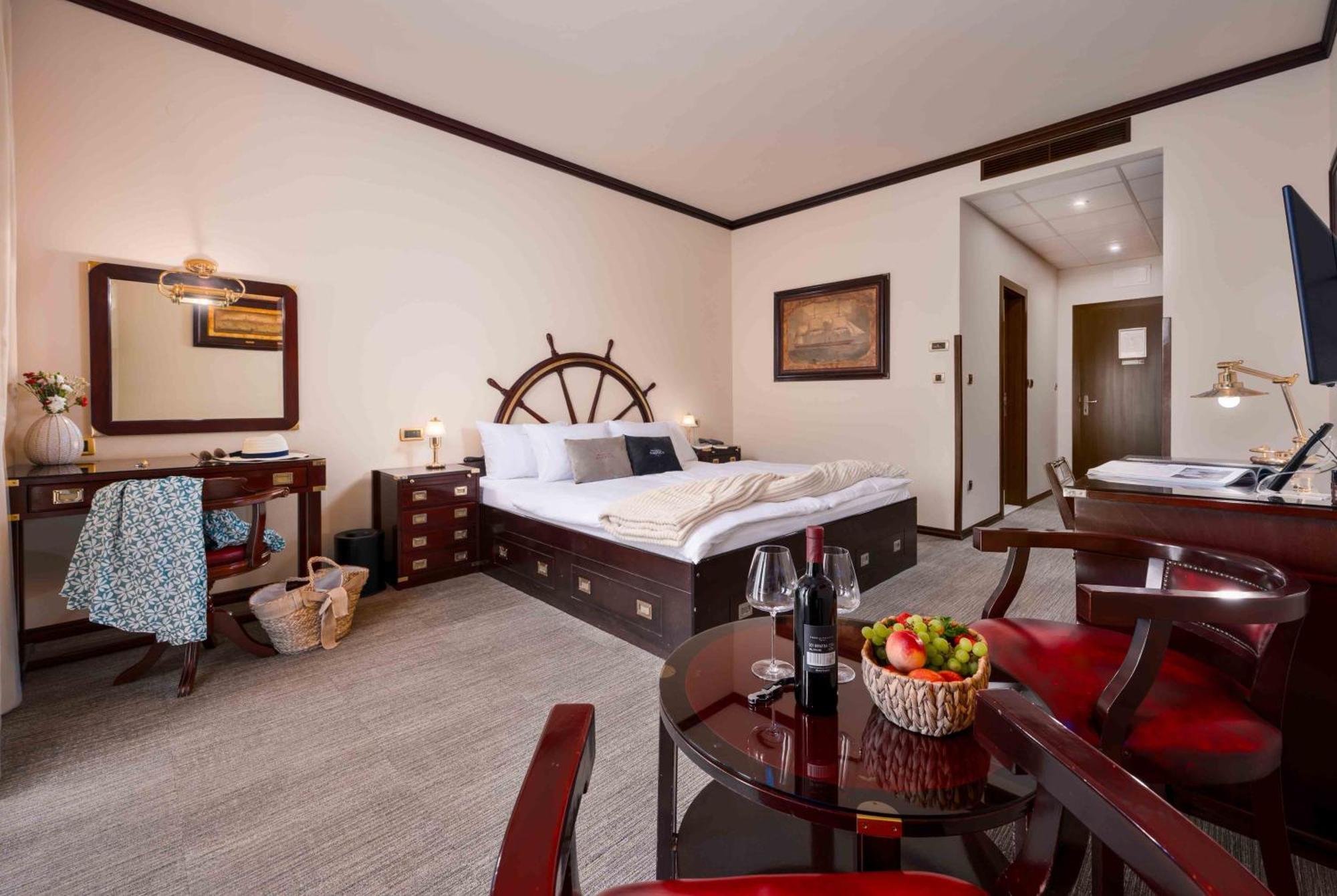 Boutique Hotel Nautica - Spa & Wellness, Free Parking, Pet Friendly Novigrad (Istria) Exterior foto